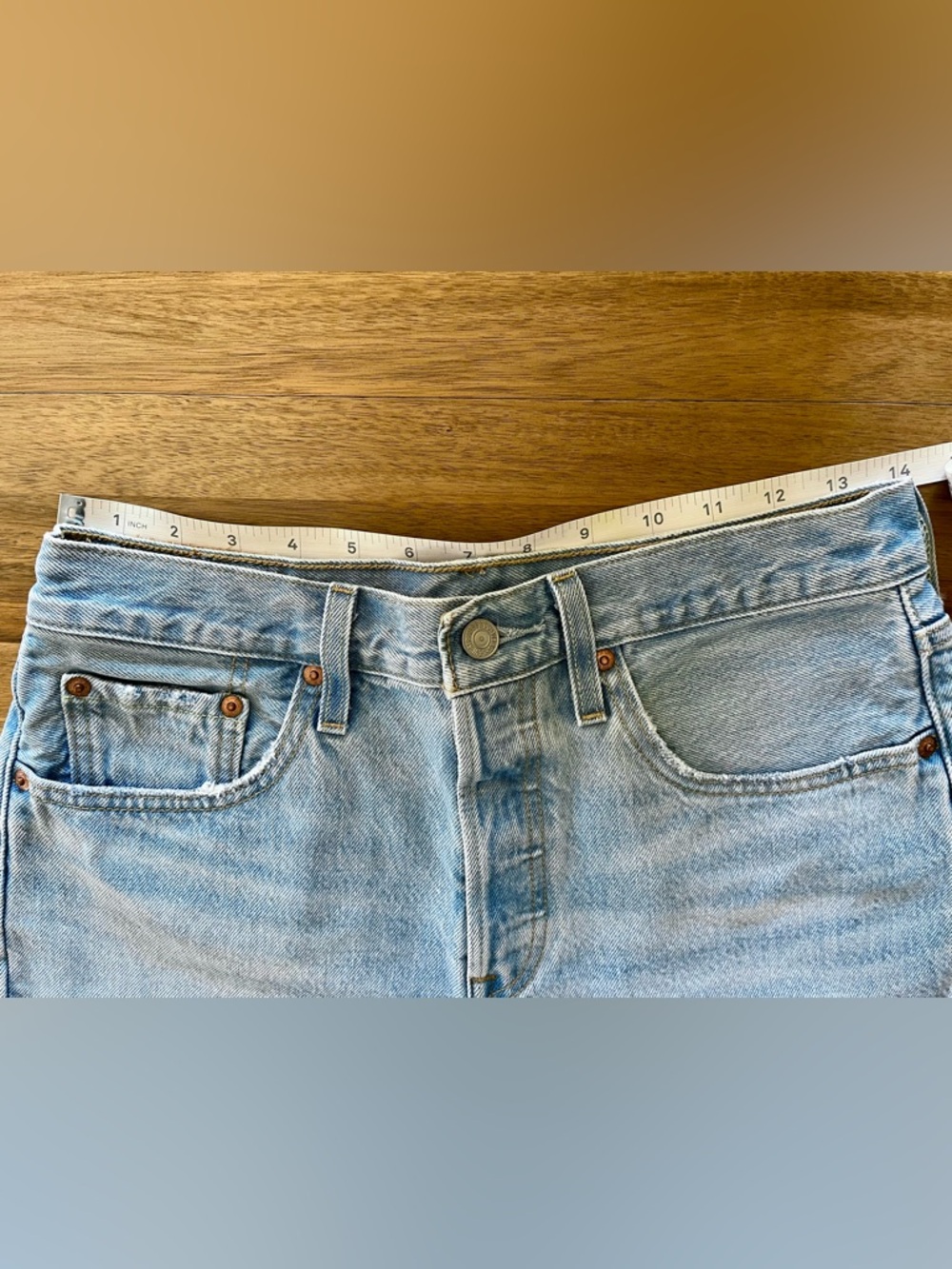 Levi’s Premium 501 Denim Shorts - Light Wash - Size 28 - Picture 4 of 5